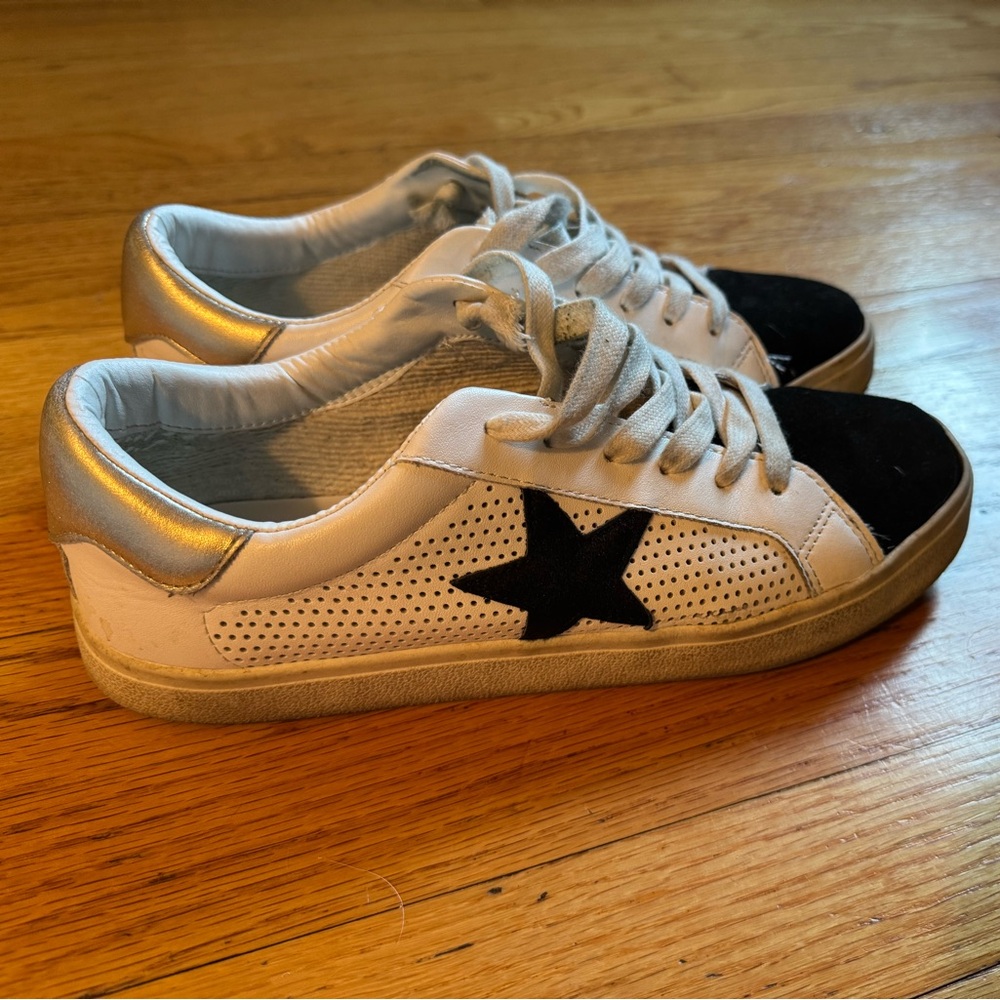 Steve Madden White and Black Star Sneakers